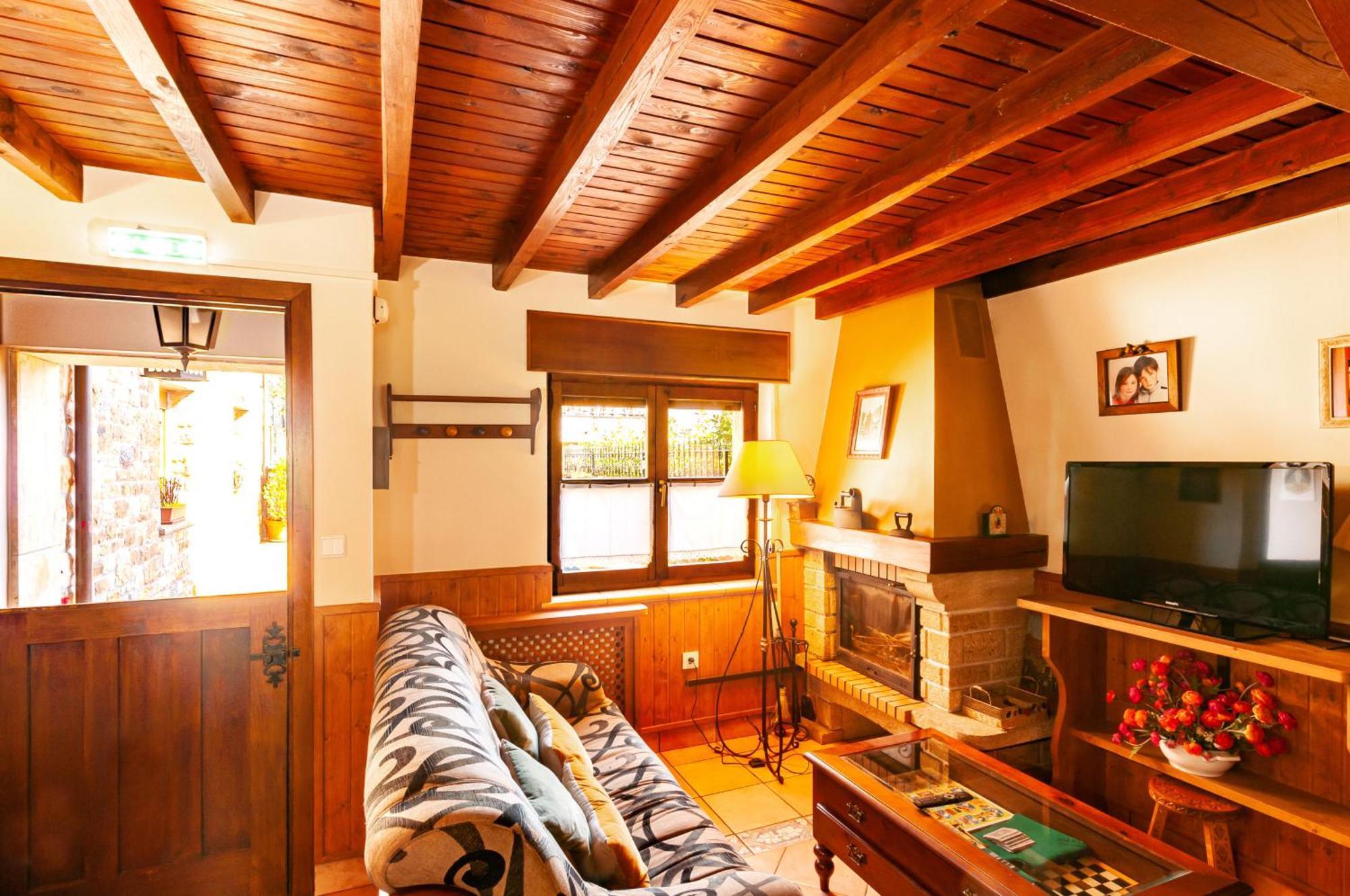 Casa Rural La Regoria Carrena de Cabrales Esterno foto