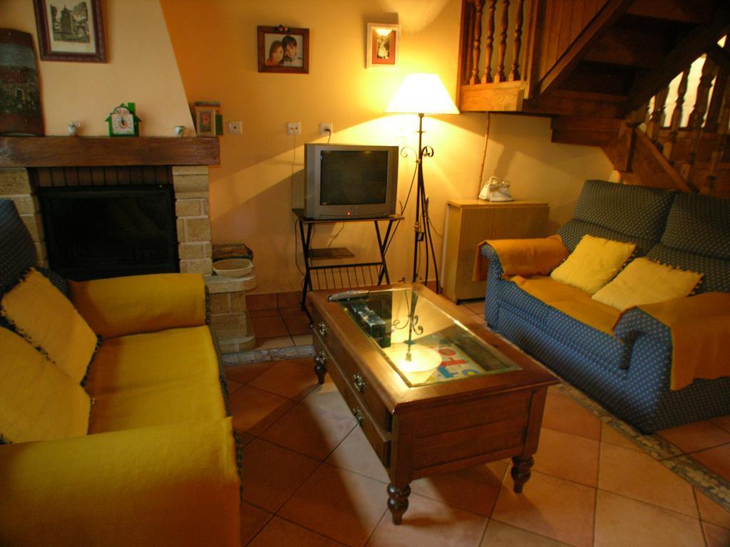 Casa Rural La Regoria Carrena de Cabrales Esterno foto